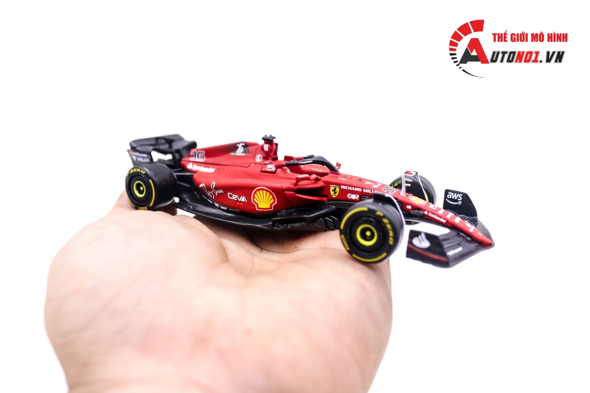 Mô hình xe đua F1-75 Ferrari Formula Racing 2022 tỉ lệ 1:43 Bburago 8202