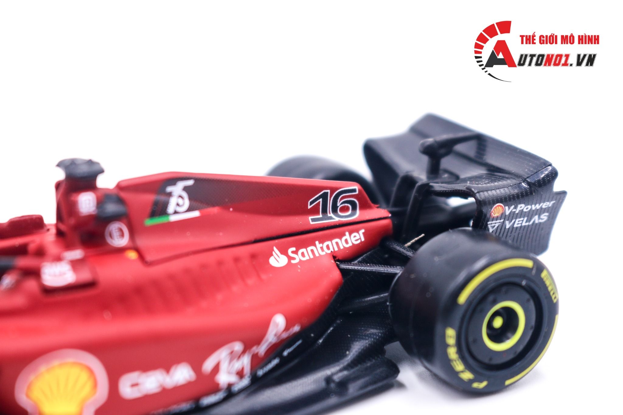 Mô hình xe đua F1-75 Ferrari Formula Racing 2022 tỉ lệ 1:43 Bburago 8202