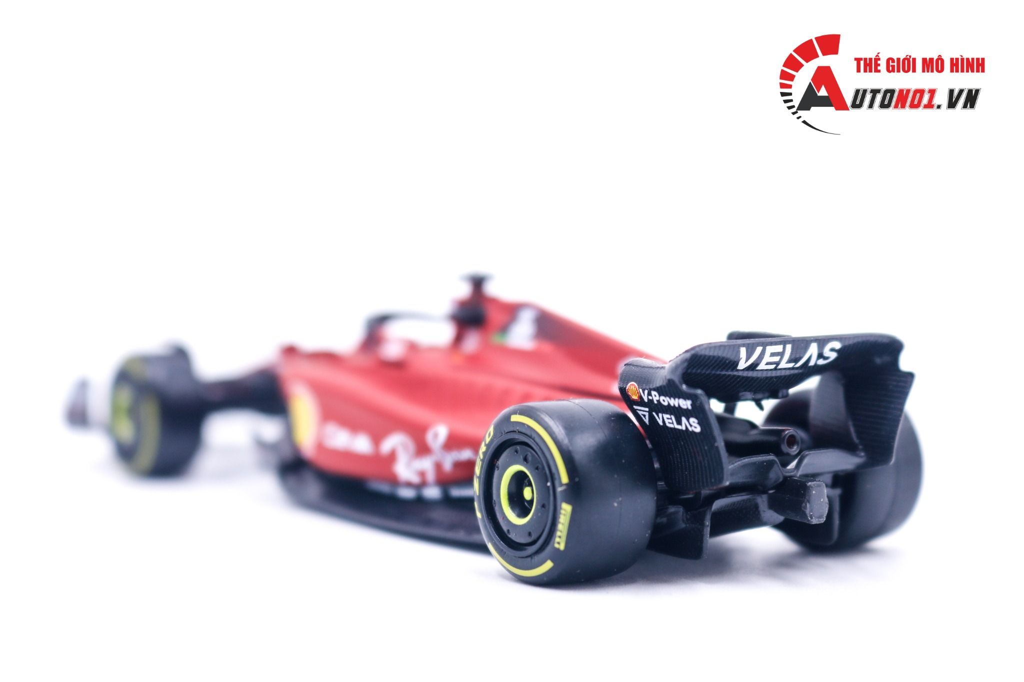 Mô hình xe đua F1-75 Ferrari Formula Racing 2022 tỉ lệ 1:43 Bburago 8202