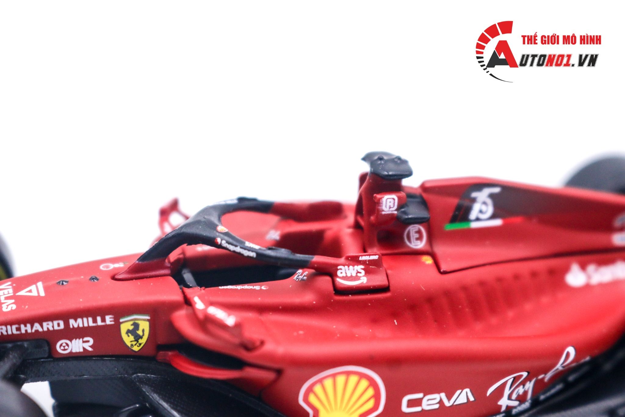 Mô hình xe đua F1-75 Ferrari Formula Racing 2022 tỉ lệ 1:43 Bburago 8202