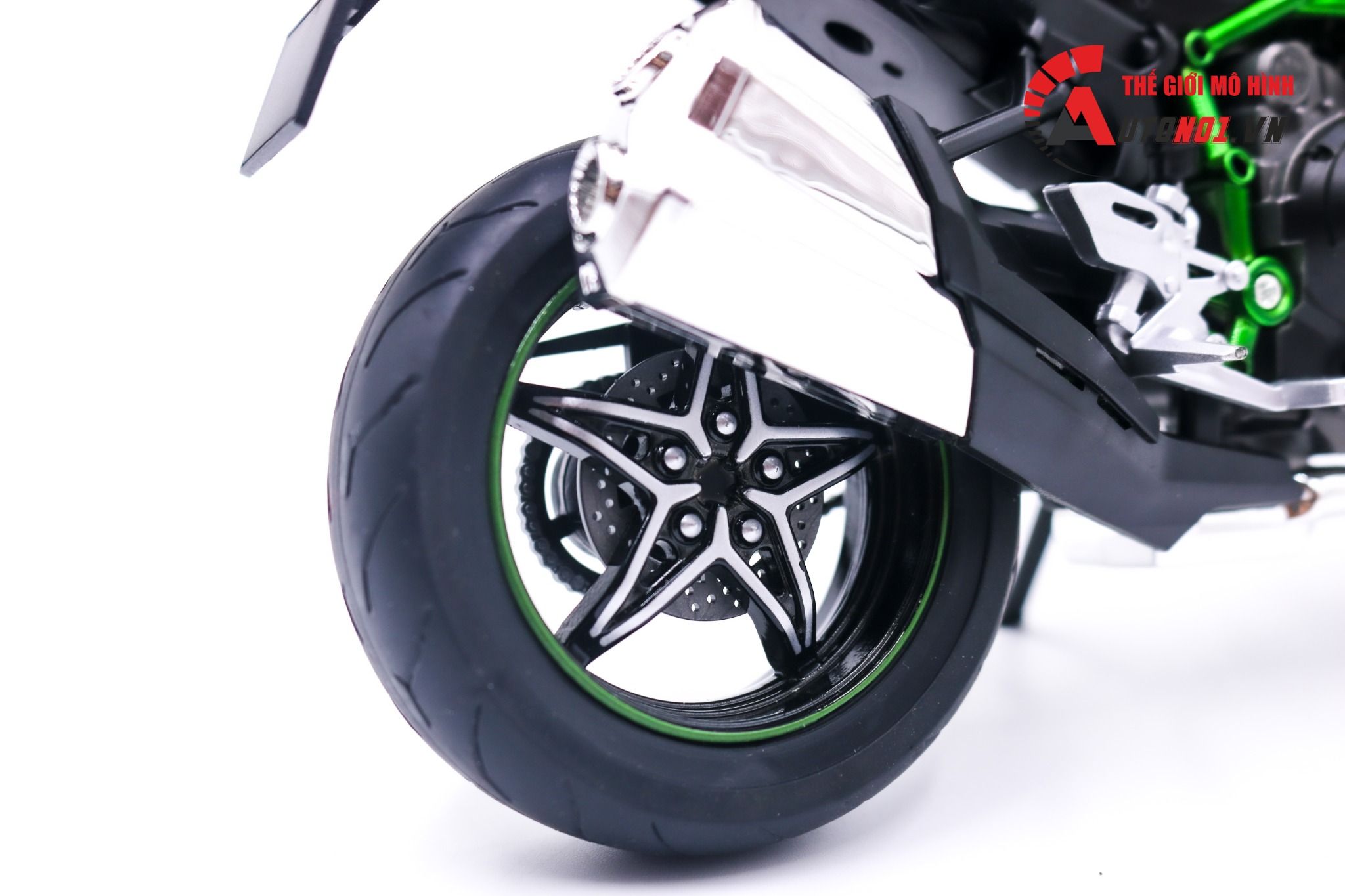 Mô hình xe Kawasaki Ninja H2 H2R tỉ lệ 1:9 Huayi Alloy 8134