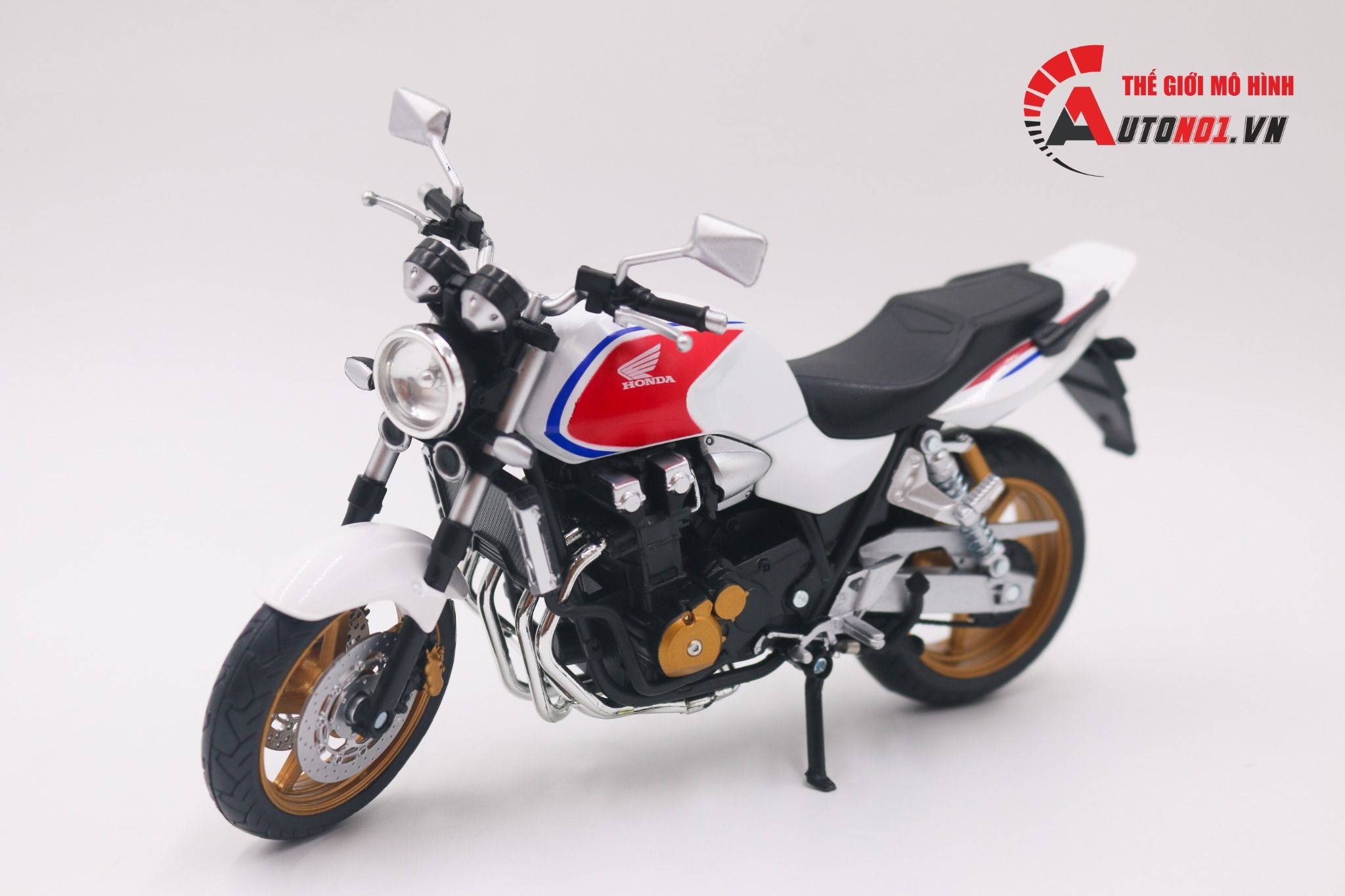 Mô hình xe Honda CB1300SF 1:12 Joycity/Automaxx 8154
