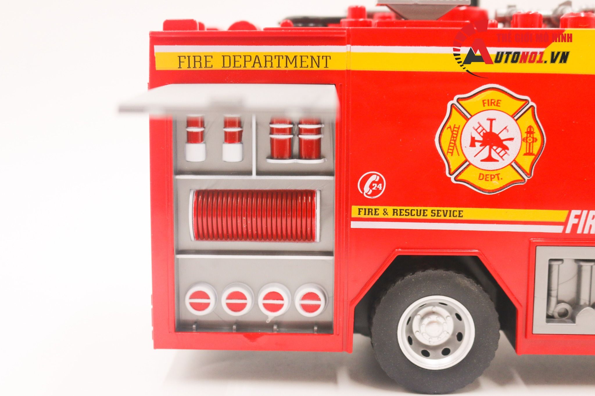 Xe mô hình cứu hỏa phun nước tỉ lệ 1:24 Metal DieCast 8057
