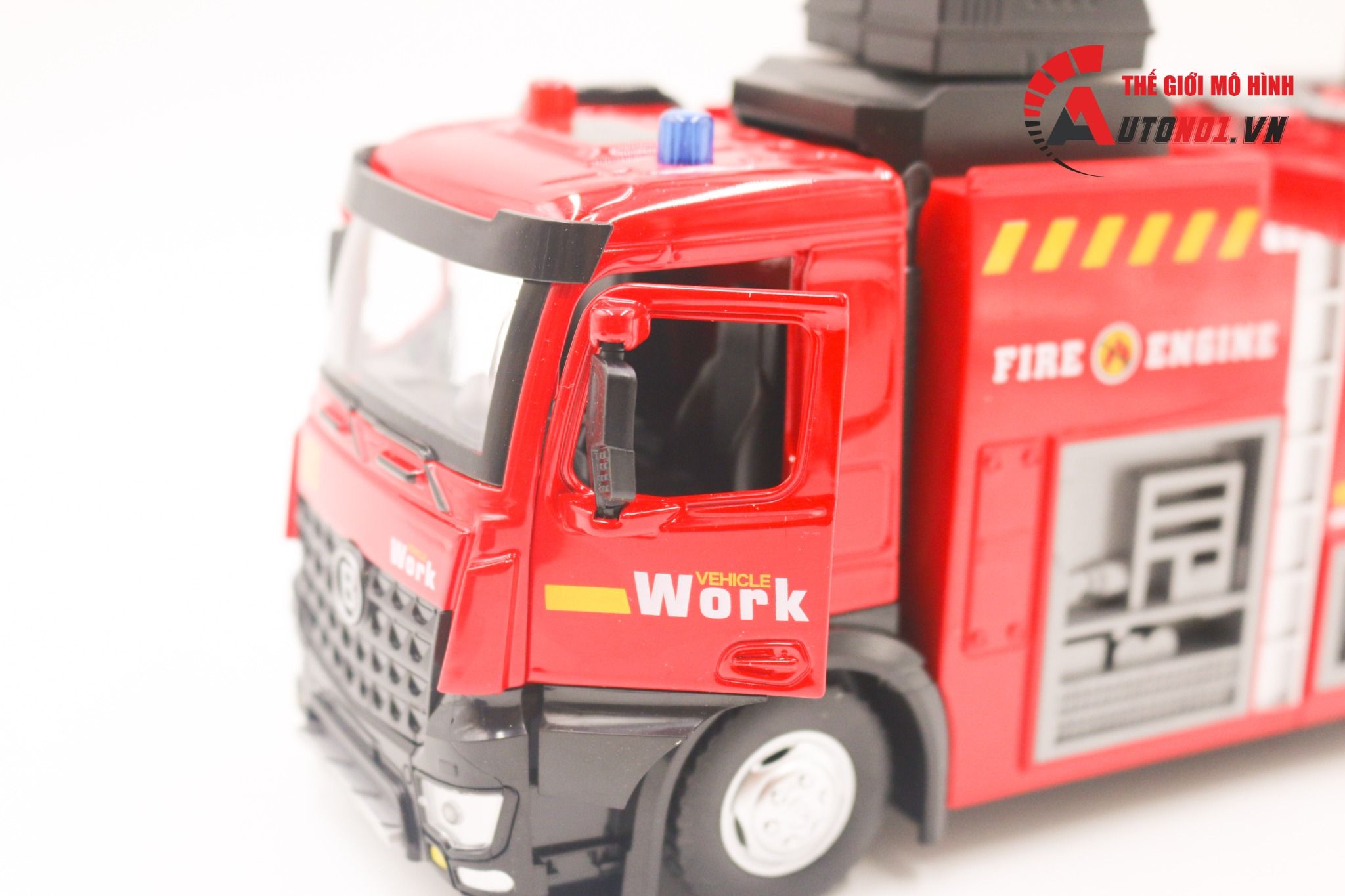 Xe mô hình cứu hỏa phun nước tỉ lệ 1:24 Metal DieCast 8057