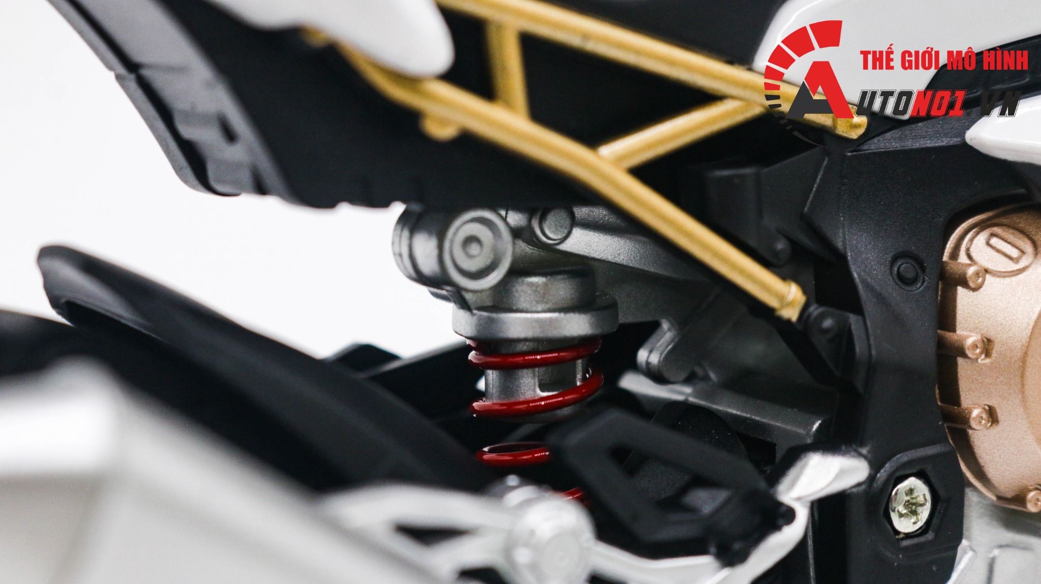 Mô hình xe BMW S1000RR tỉ lệ 1:9 Huayi Alloy MT050