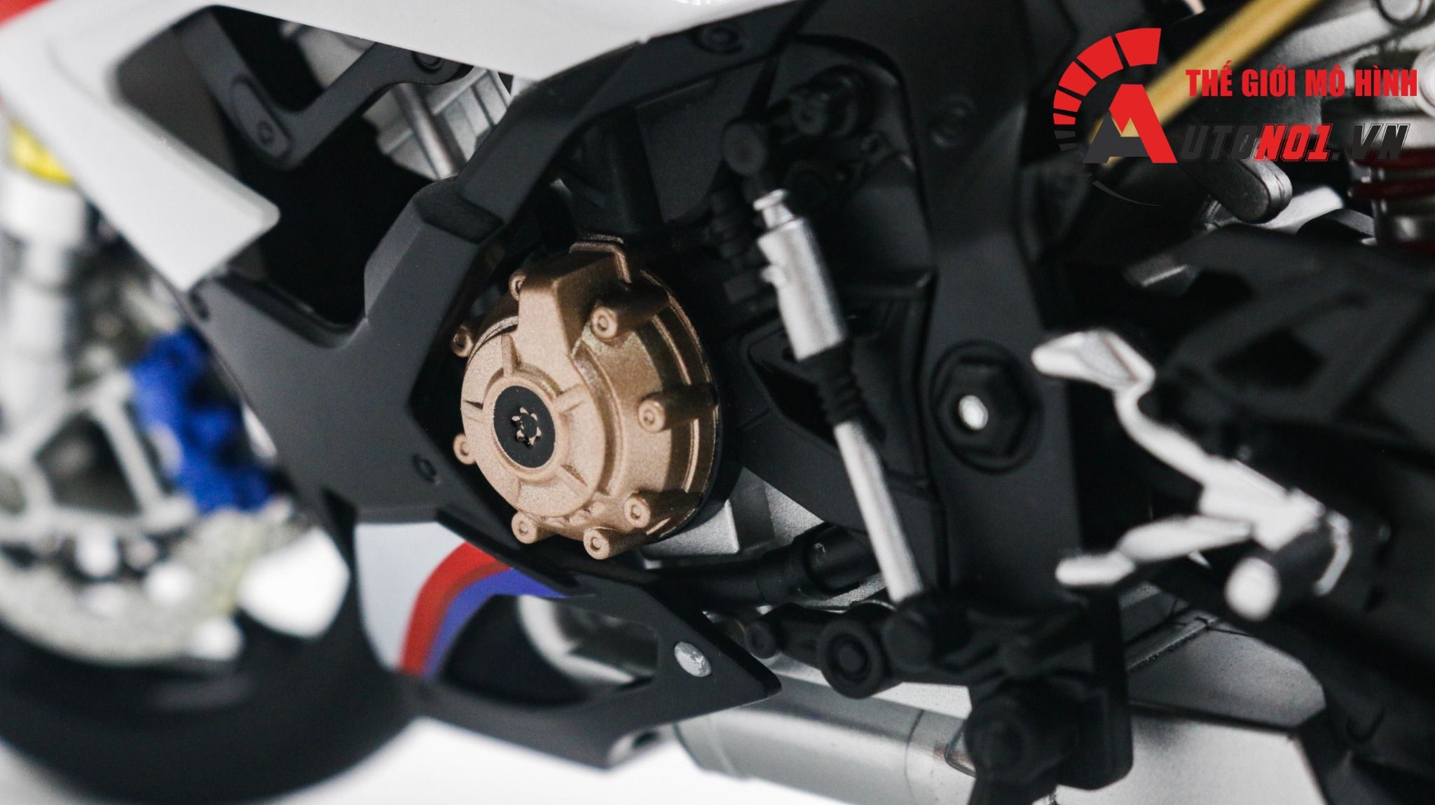 Mô hình xe BMW S1000RR tỉ lệ 1:9 Huayi Alloy MT050