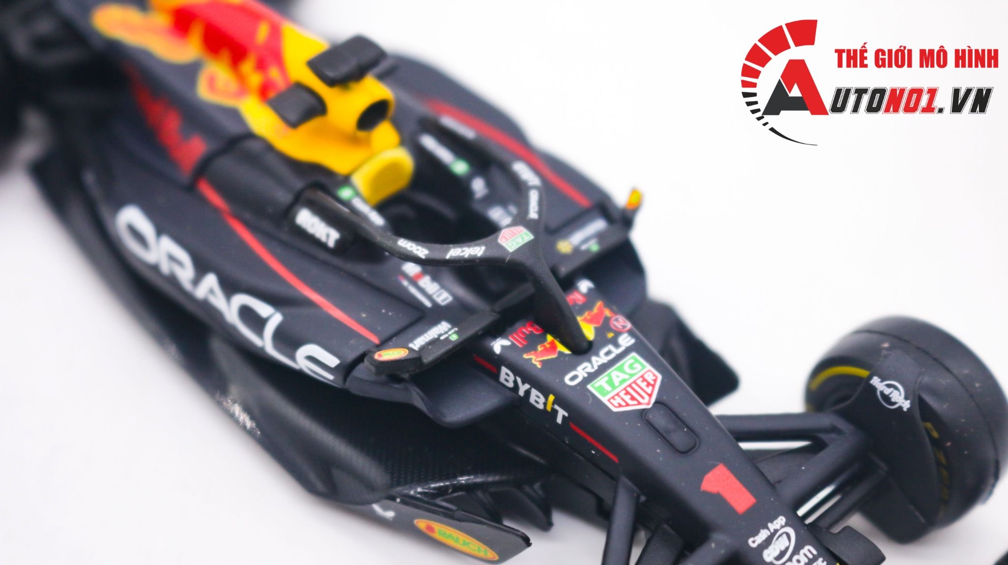  Mô hình xe đua F1 Ferrari Red Bull RB19 tỉ lệ 1:43 Bburago OT287 