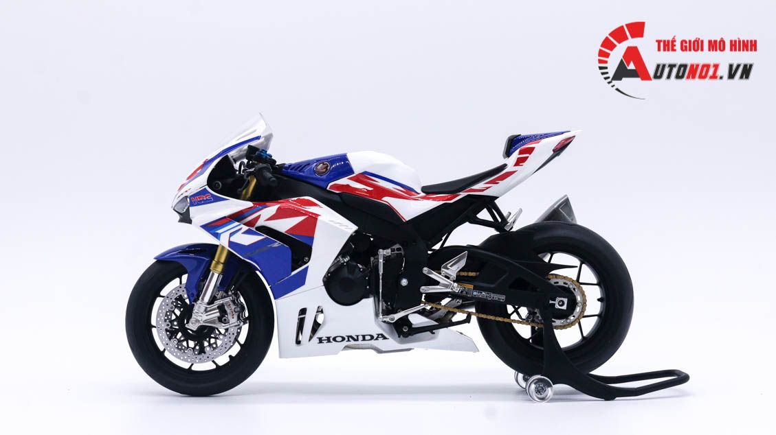 Mô hình xe cao cấp Honda CBR1000RR 30th Anniversary Edittion 1:12 Tamiya D097E