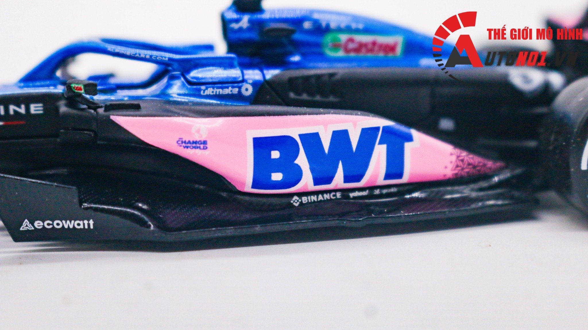 Mô hình xe đua BWT F1 2023 Alpine Alpine Racing Team #31 - #10 tỉ lệ 1:43 Bburago OT290 18-38172