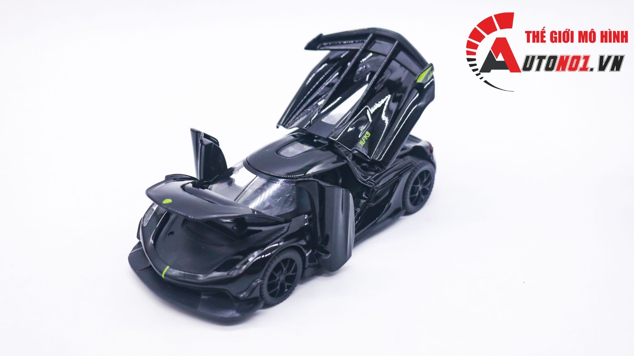 Mô hình xe Koenigsegg Jesko full open có đèn âm thanh tỉ lệ 1:32 Alloy model OT32044