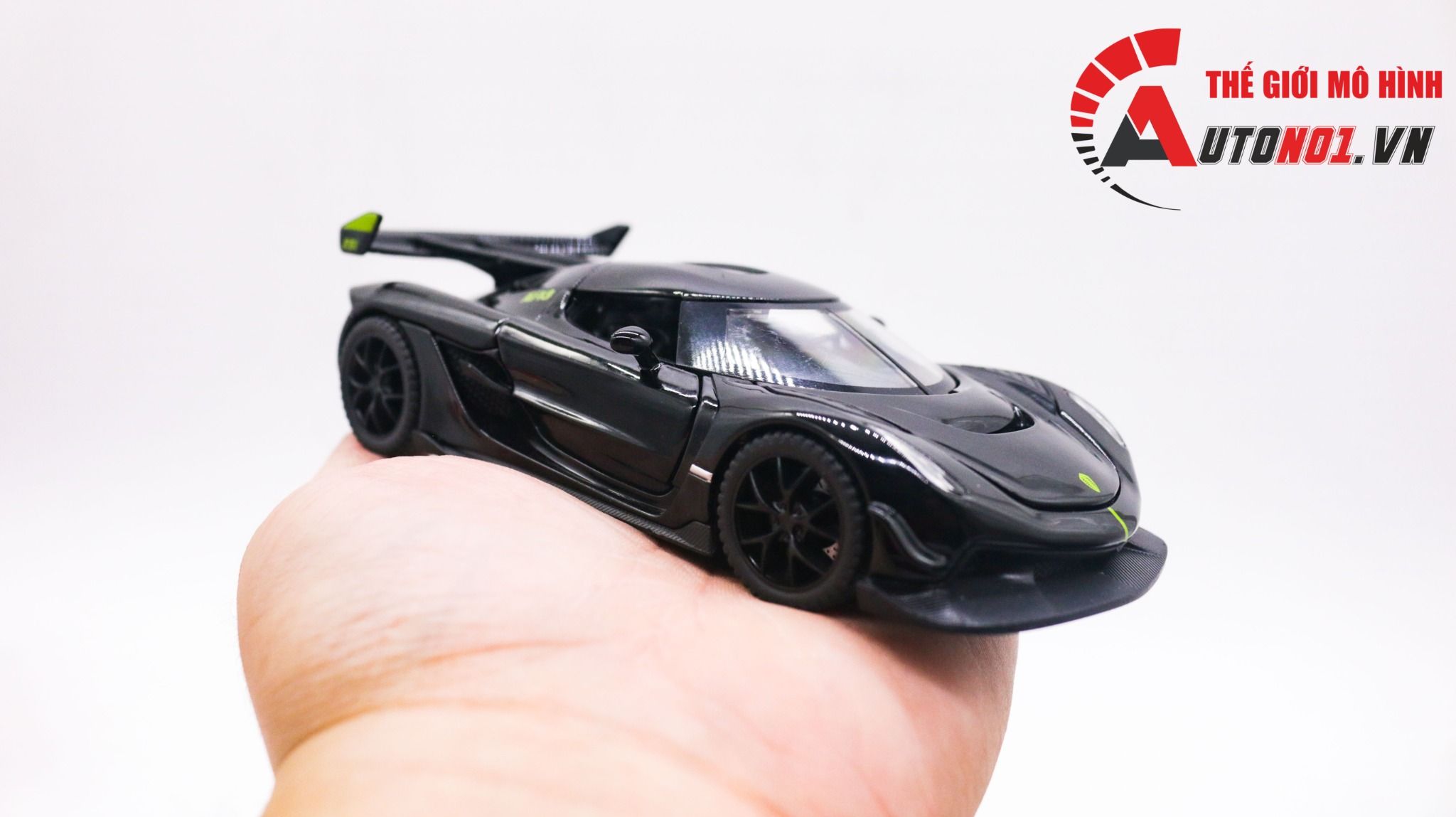 Mô hình xe Koenigsegg Jesko full open có đèn âm thanh tỉ lệ 1:32 Alloy model OT32044