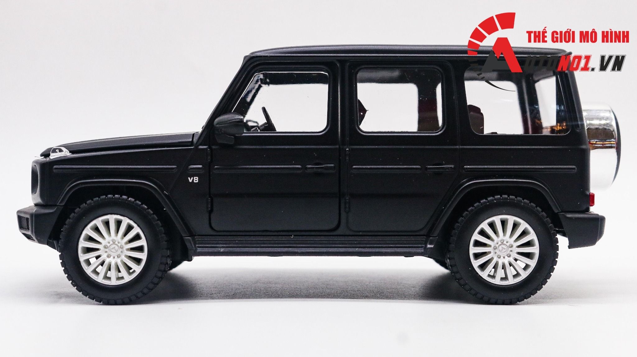  Mô hình xe Mercedes Benz G Class G500 2019 đánh lái được full open 1:25 Maisto 7994 