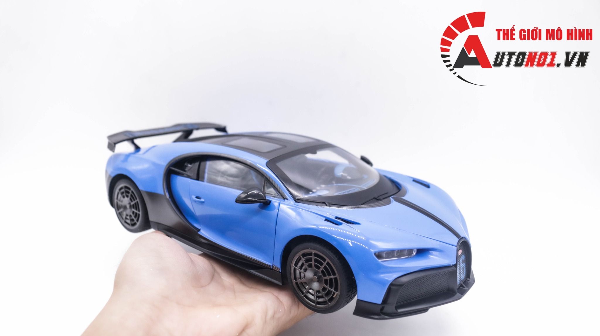  Mô hình siêu xe Bugatti Chiron Super Sport tỉ lệ 1:18 OK Model OT302 