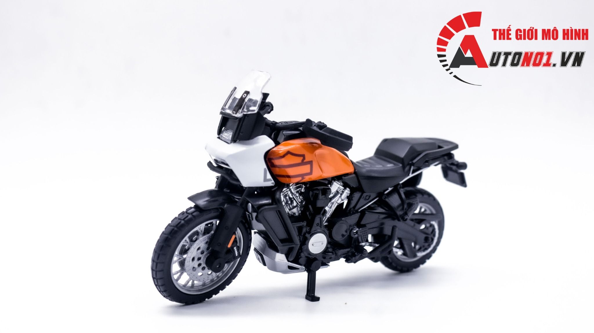 Mô hình xe mô tô Harley Davision Pan America 1200 2021 tỉ lệ 1:18 Maisto 39360 MT047