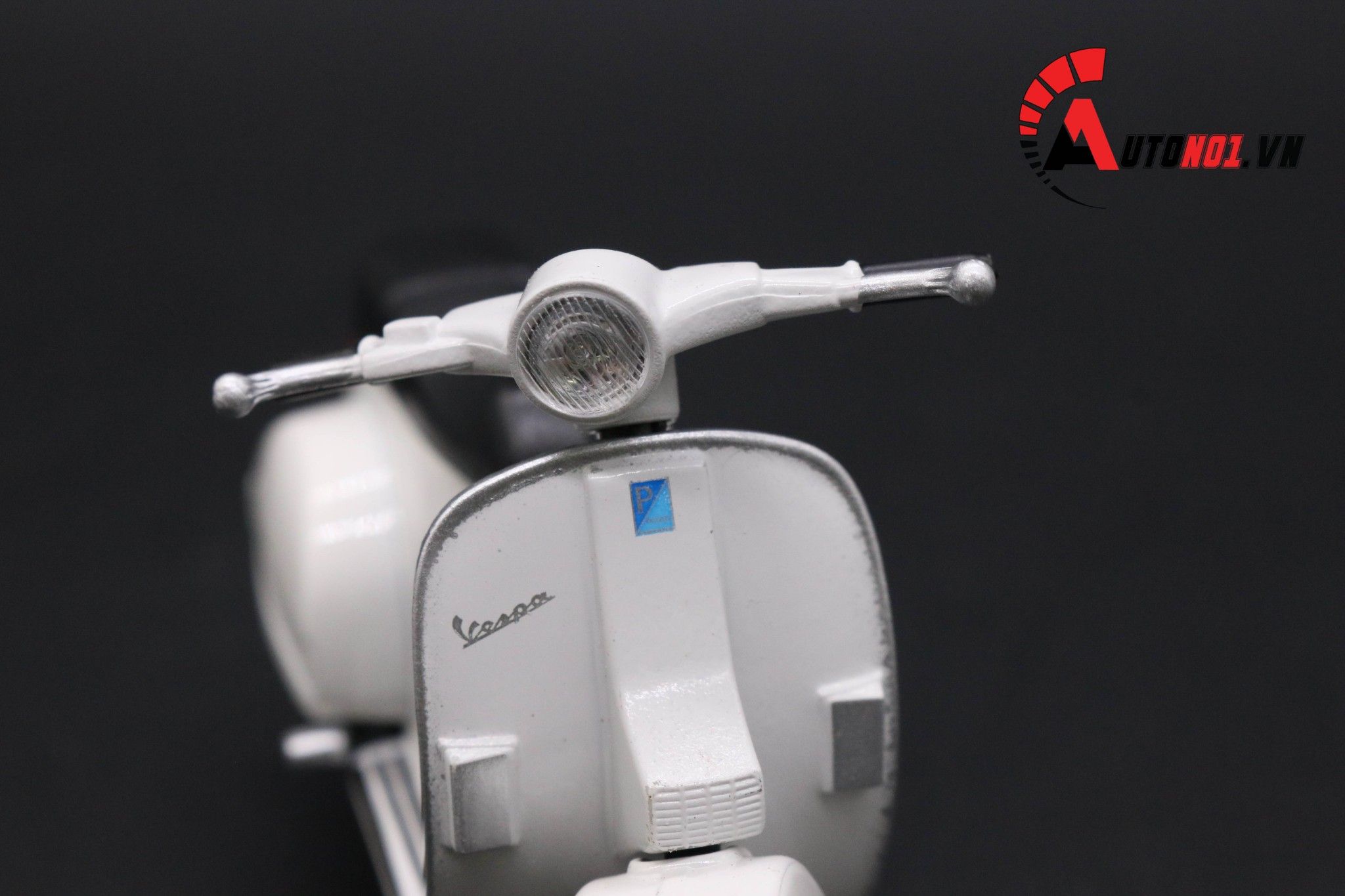  Mô hình xe Vespa px 2016 white 1:18 Welly MT078H 