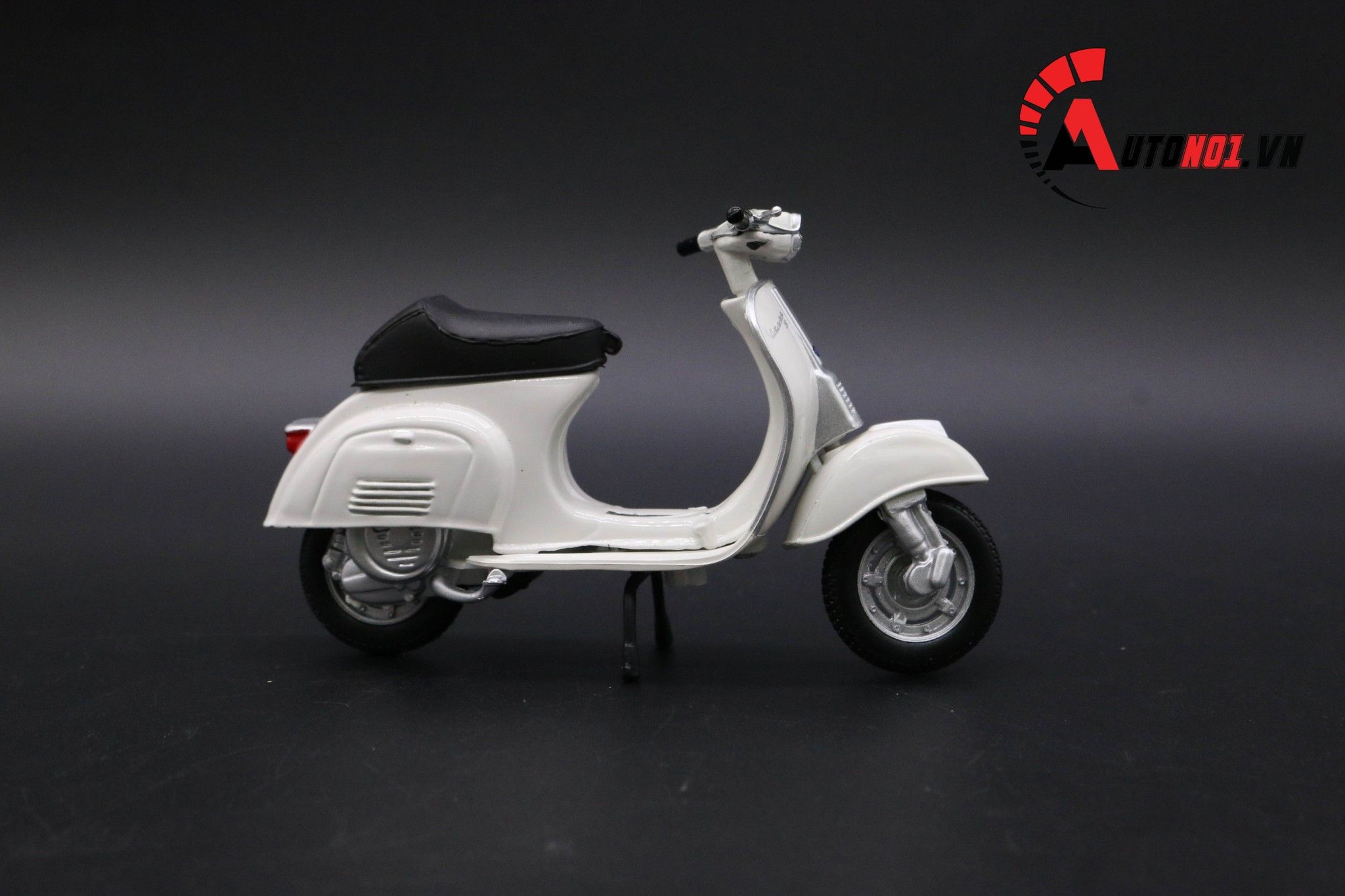  Mô hình xe Vespa 50 special 1969 1:18 Maisto 7070H 