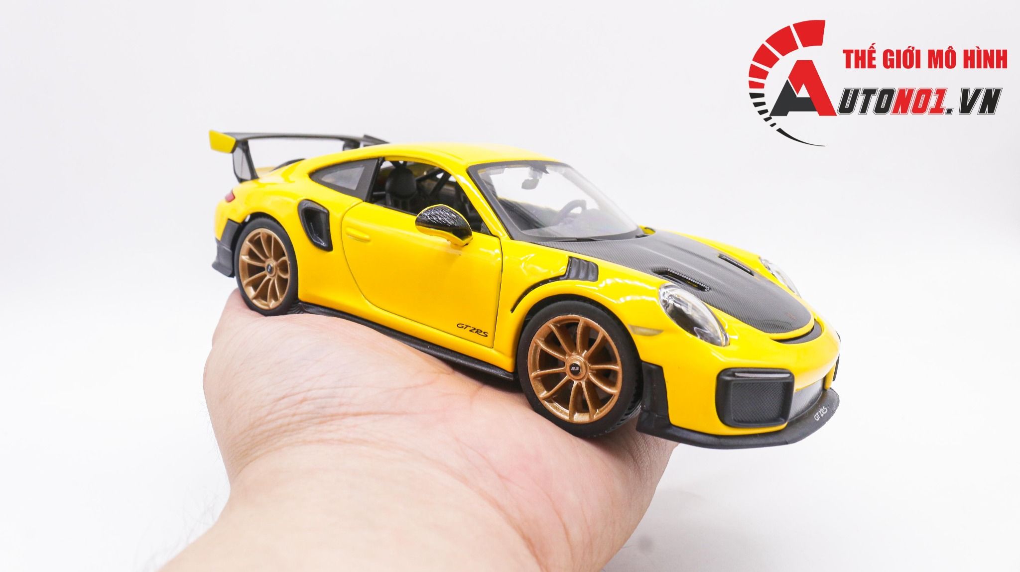 Mô hình xe Porsche 911 Gt2 Rs 2018 Yellow 1:24 Maisto OT617
