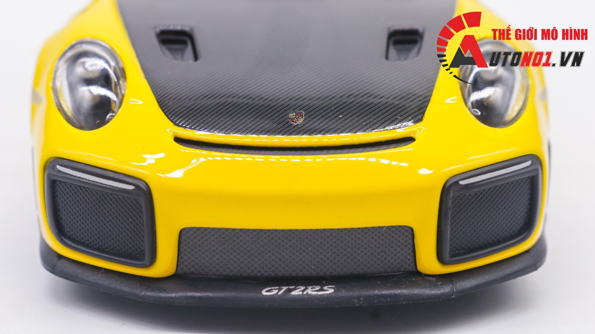 Mô hình xe Porsche 911 Gt2 Rs 2018 Yellow 1:24 Maisto OT617