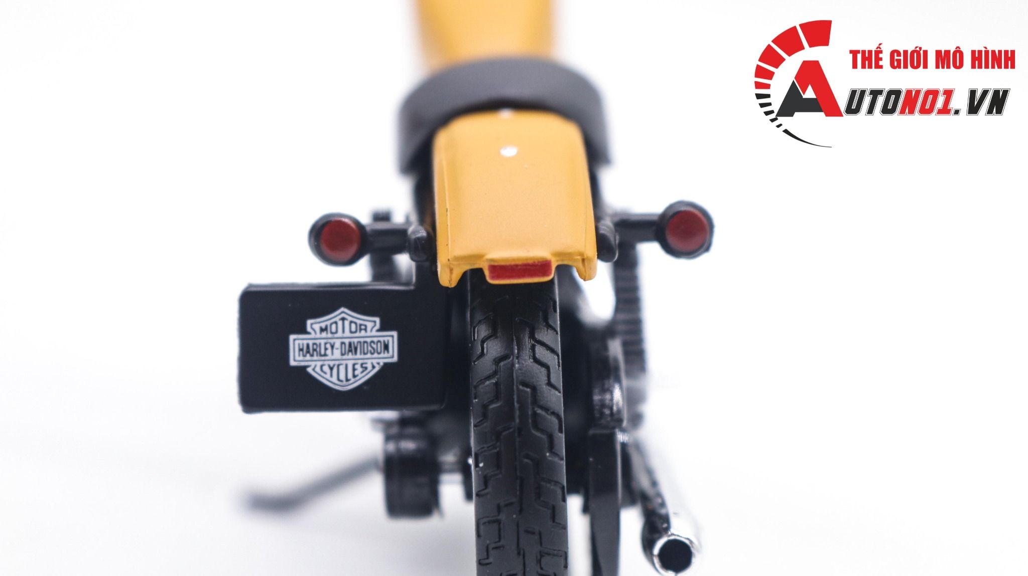 Mô hình xe Harley Davidson sportster iron 883 orange 1:18 Maisto 7373B