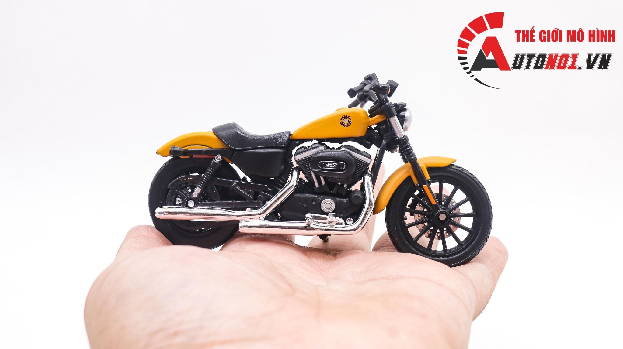 Mô hình xe Harley Davidson sportster iron 883 orange 1:18 Maisto 7373B