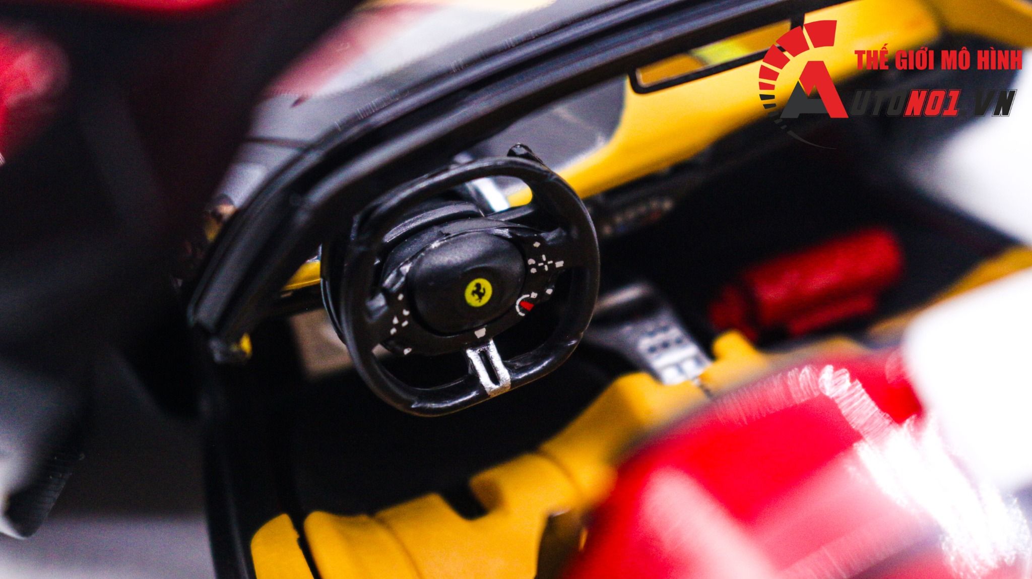Mô hình xe Ferrari Daytona SP3 Signature red full open tỉ lệ 1:18 Bburago 18-16912 RD OT316