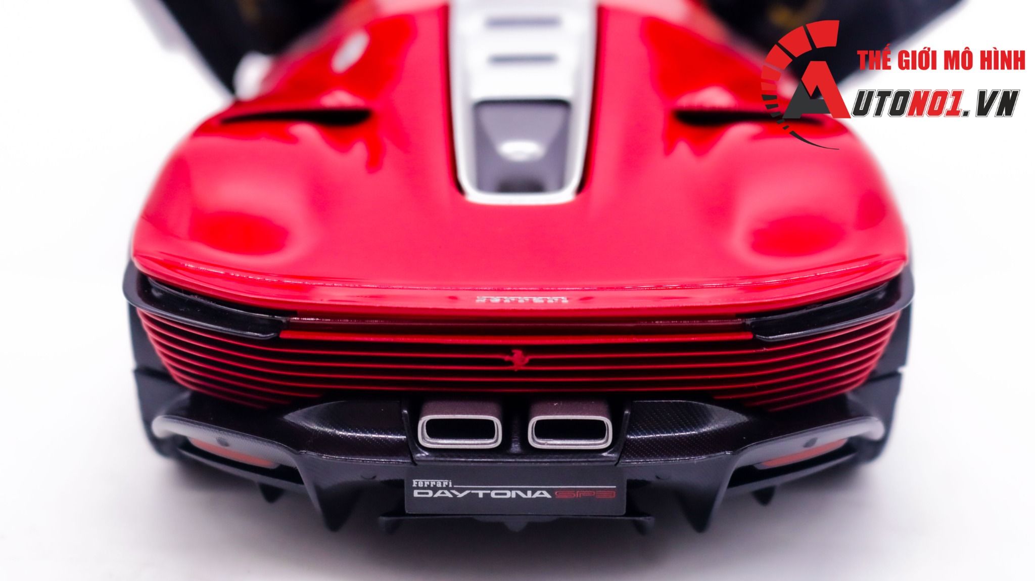Mô hình xe Ferrari Daytona SP3 Signature red full open tỉ lệ 1:18 Bburago 18-16912 RD OT316