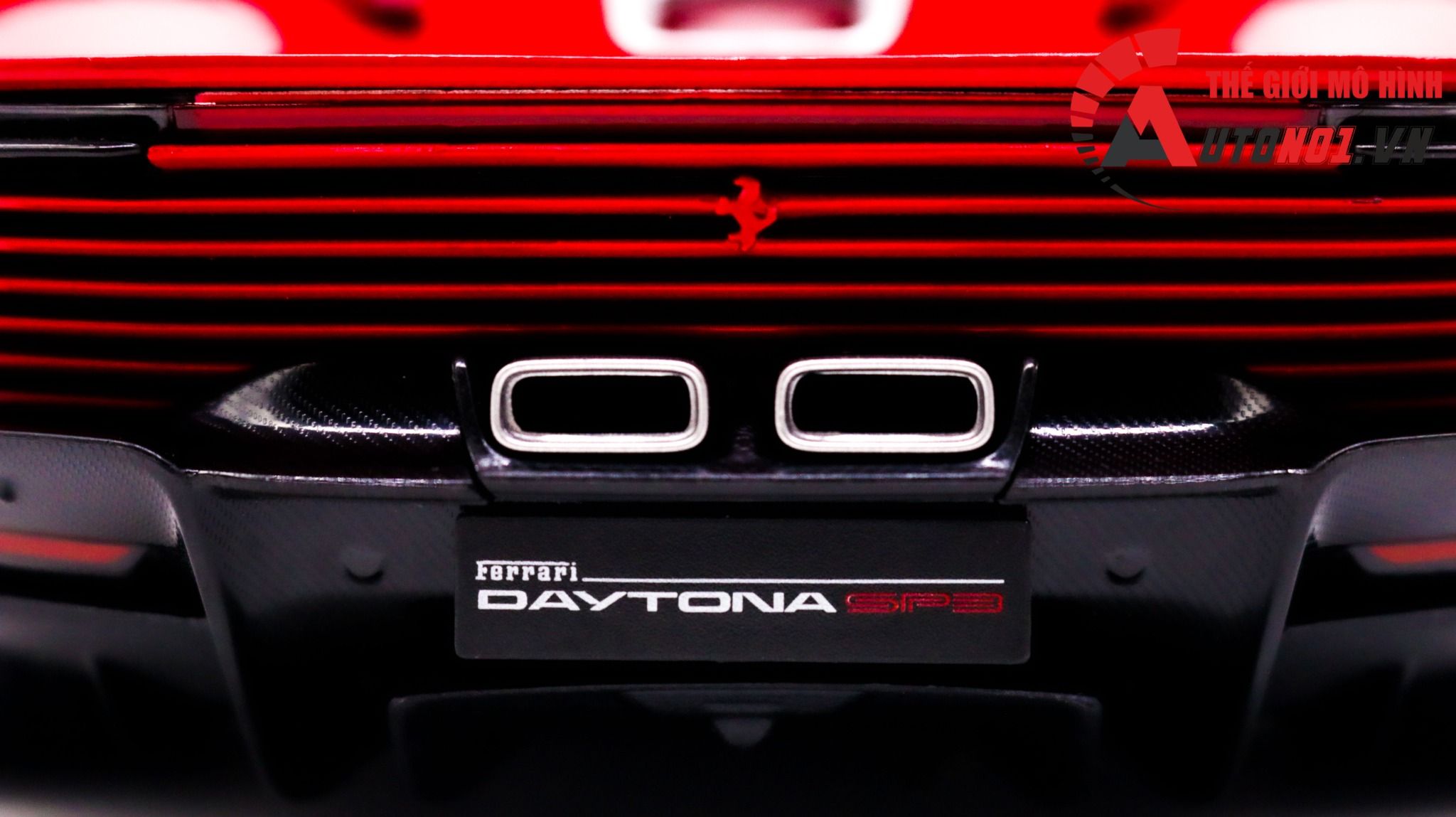 Mô hình xe Ferrari Daytona SP3 Signature red full open tỉ lệ 1:18 Bburago 18-16912 RD OT316