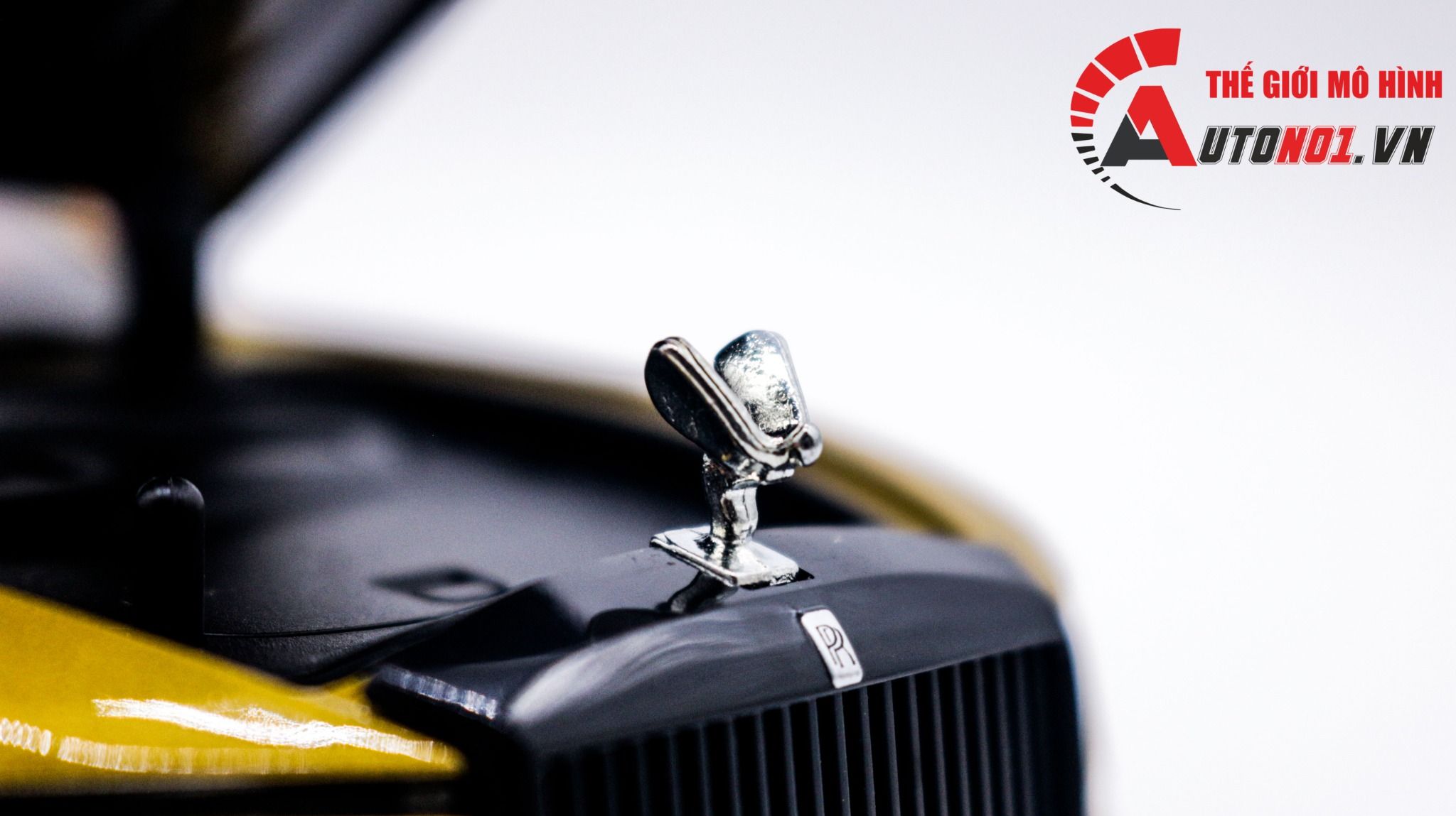 Mô hinh xe Rolls Royce Spectre full open - đánh lái được tỉ lệ 1:24 Newao OT312