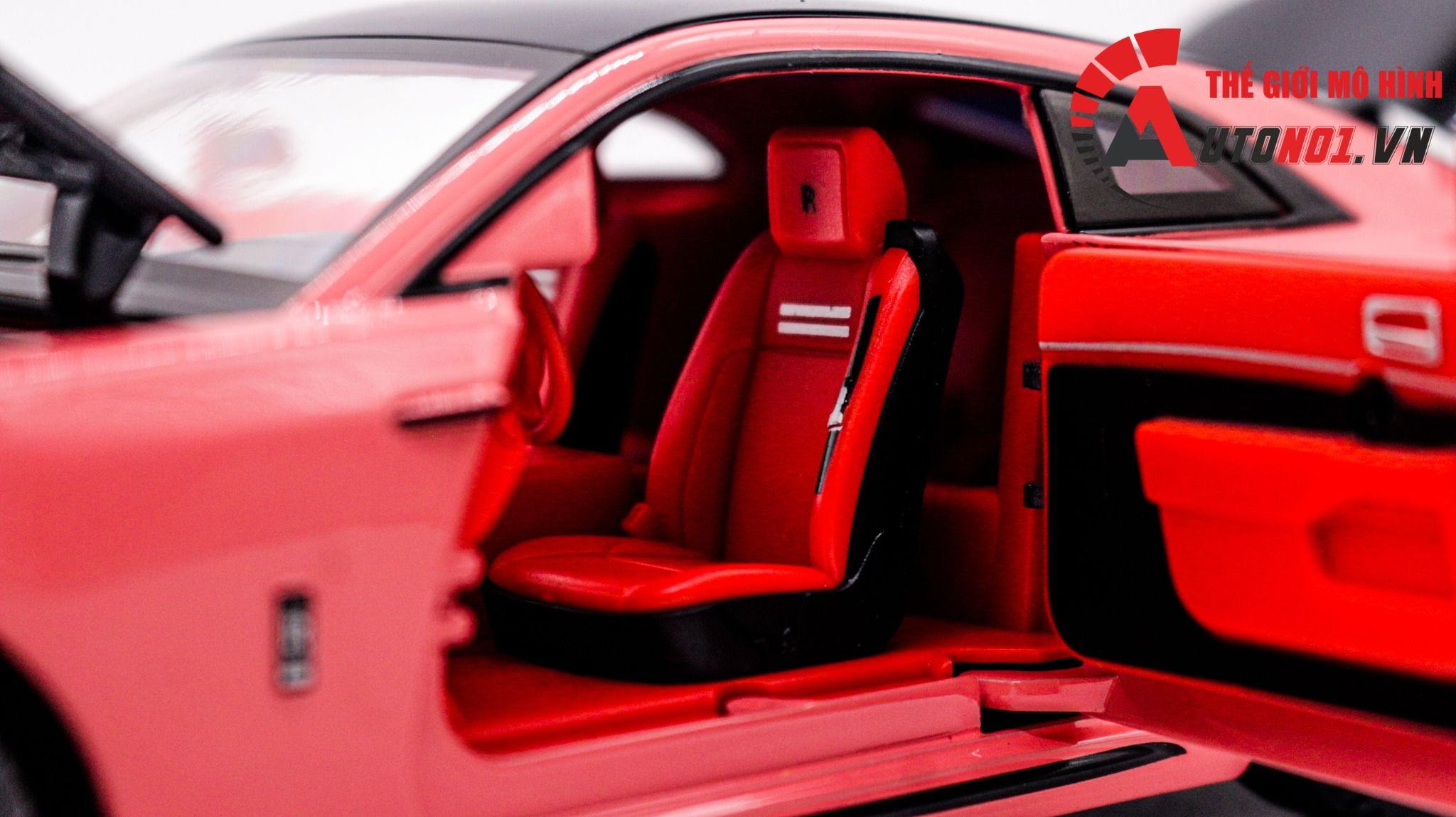 Mô hinh xe Rolls Royce Spectre full open - đánh lái được tỉ lệ 1:24 Newao OT312