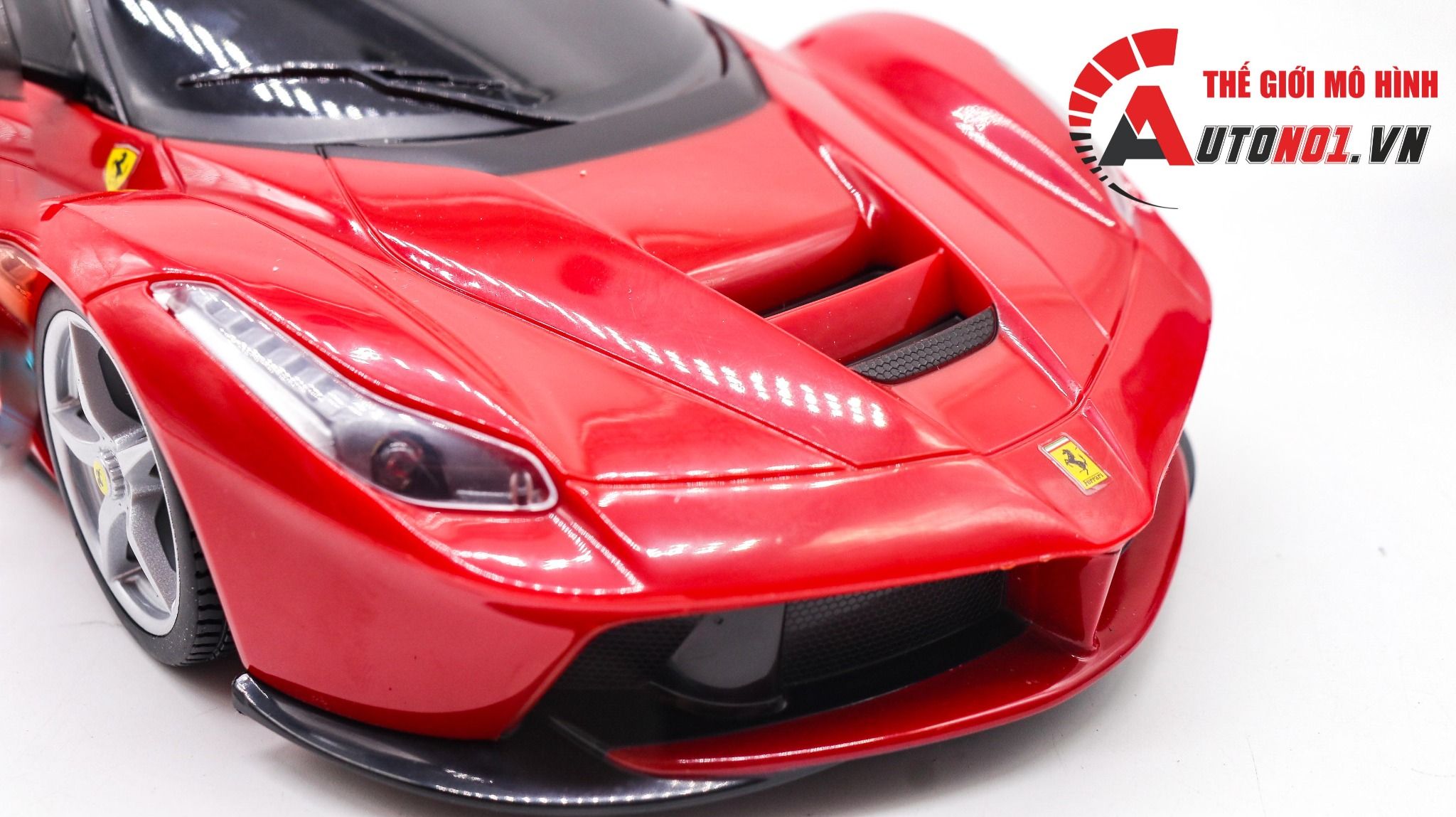  Mô hình xe điều khiển ô tô Ferarri laferrari 1:14 maisto 8011 