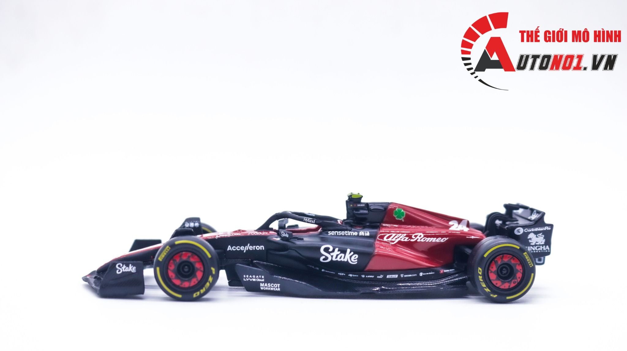  Mô hình xe đua F1 Alfa Romeo Team Stake 2023 Formular C43 tỉ lệ 1:43 Bburago OT292 