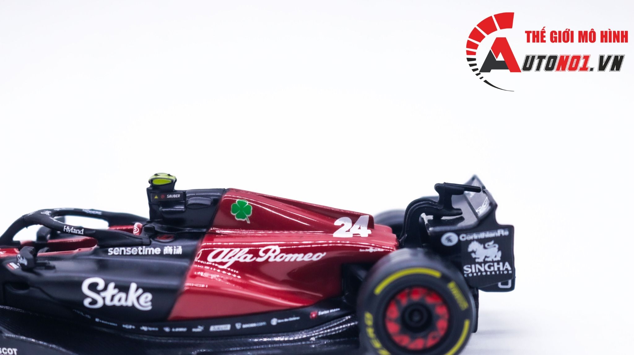  Mô hình xe đua F1 Alfa Romeo Team Stake 2023 Formular C43 tỉ lệ 1:43 Bburago OT292 