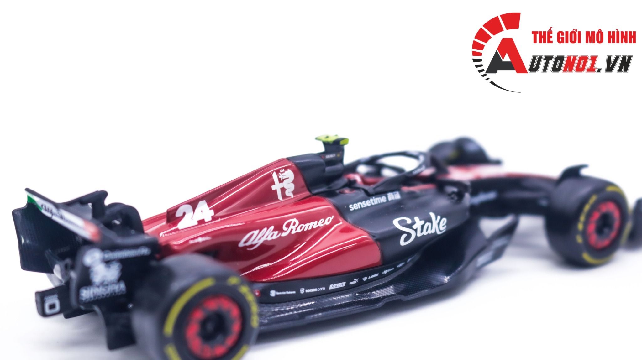  Mô hình xe đua F1 Alfa Romeo Team Stake 2023 Formular C43 tỉ lệ 1:43 Bburago OT292 