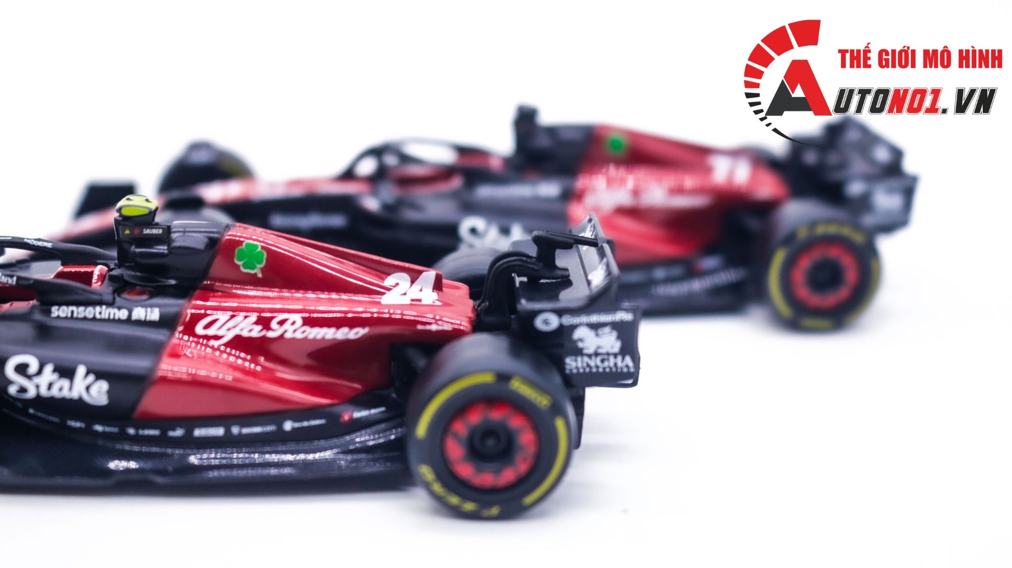  Mô hình xe đua F1 Alfa Romeo Team Stake 2023 Formular C43 tỉ lệ 1:43 Bburago OT292 