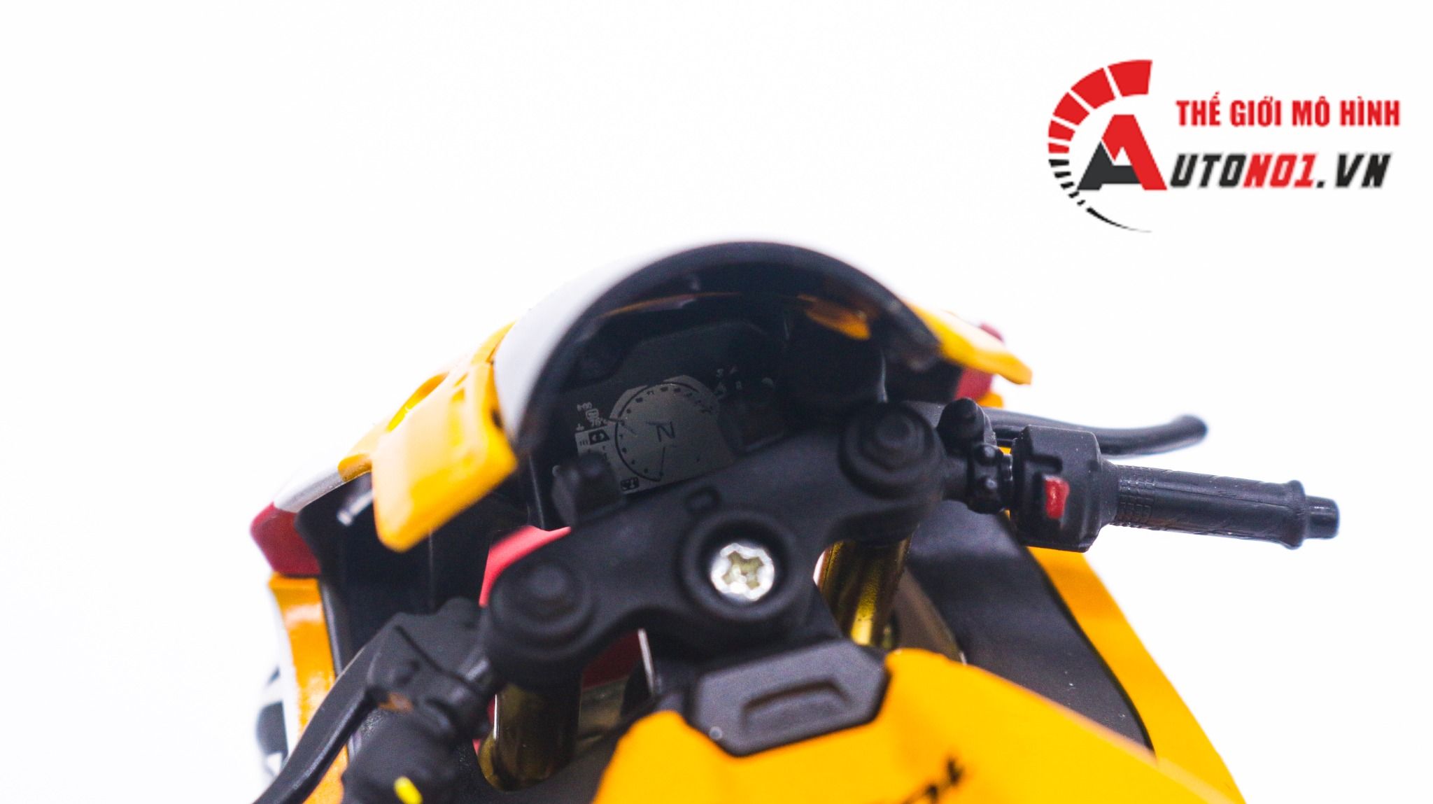 Mô hình xe độ Honda CBR1000RR custom Repsol độ pô akrapovic tỉ lệ 1:12 Autono1 D241D