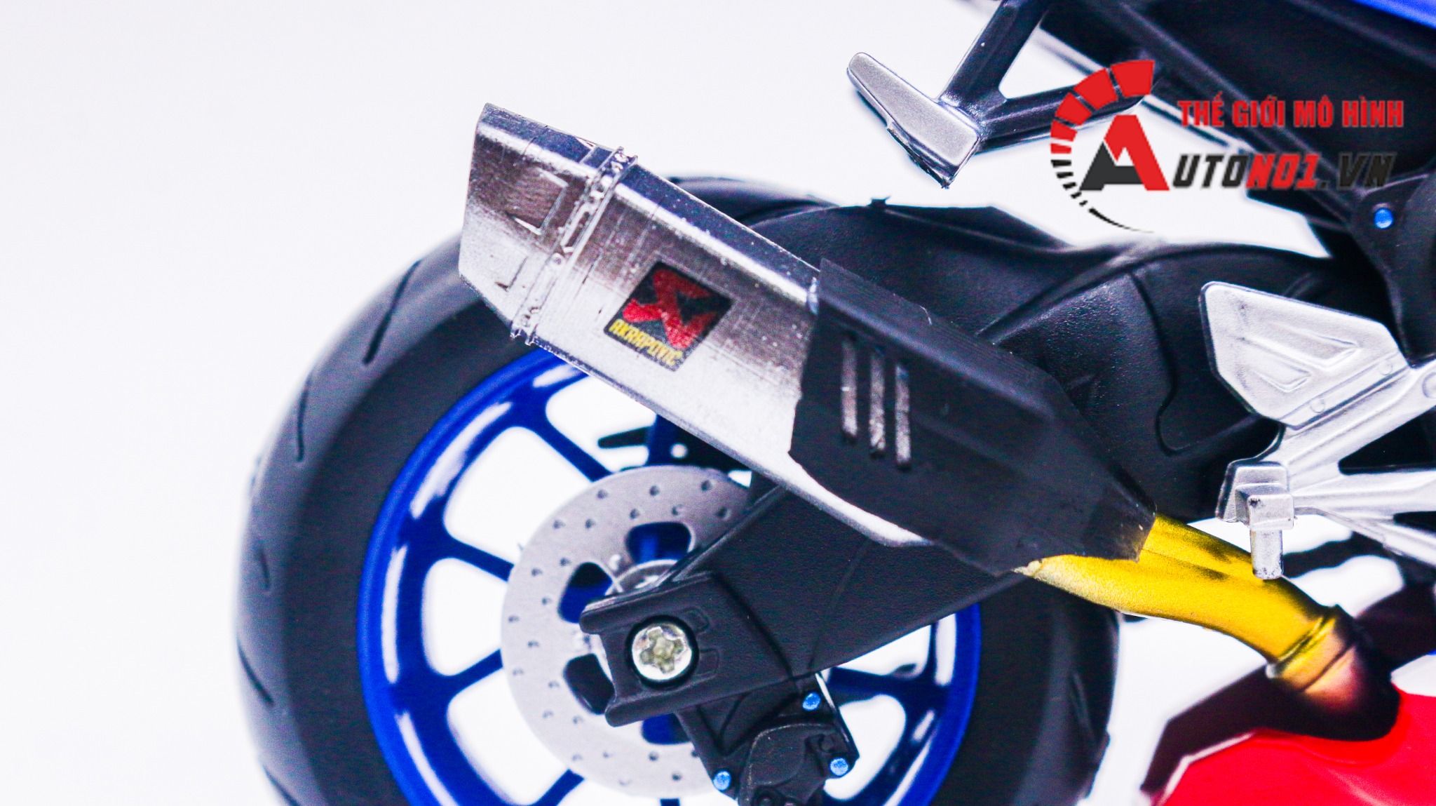 Mô hình xe độ Honda CBR1000RR custom Redbull độ pô akrapovic tỉ lệ 1:12 Autono1 D241C