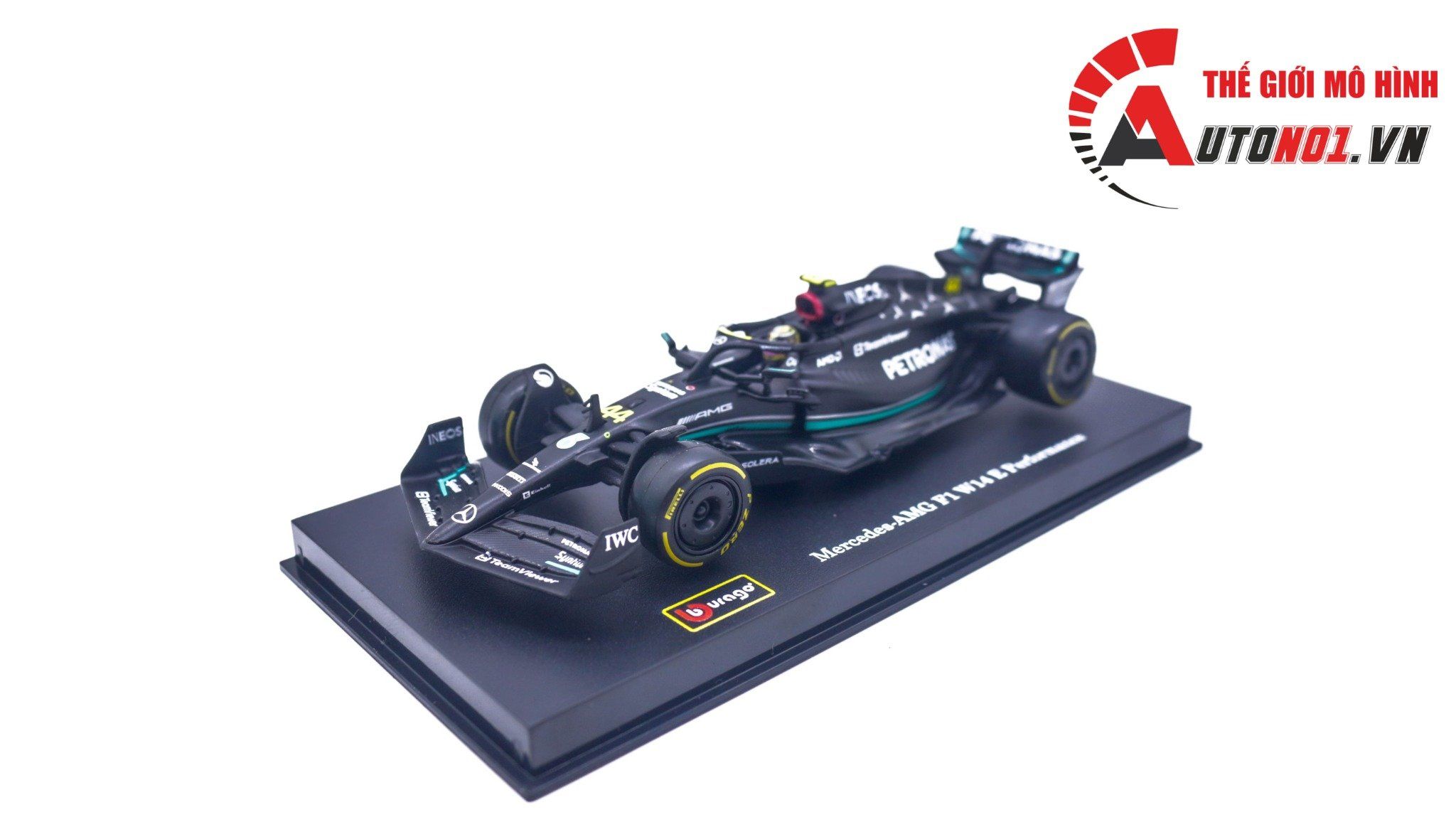 Mô hình xe đua F1 Formula Mercedes Benz Petronas 2023 W14 hộp mica có figure tỉ lệ 1:43 Bburago OT324 18-38081