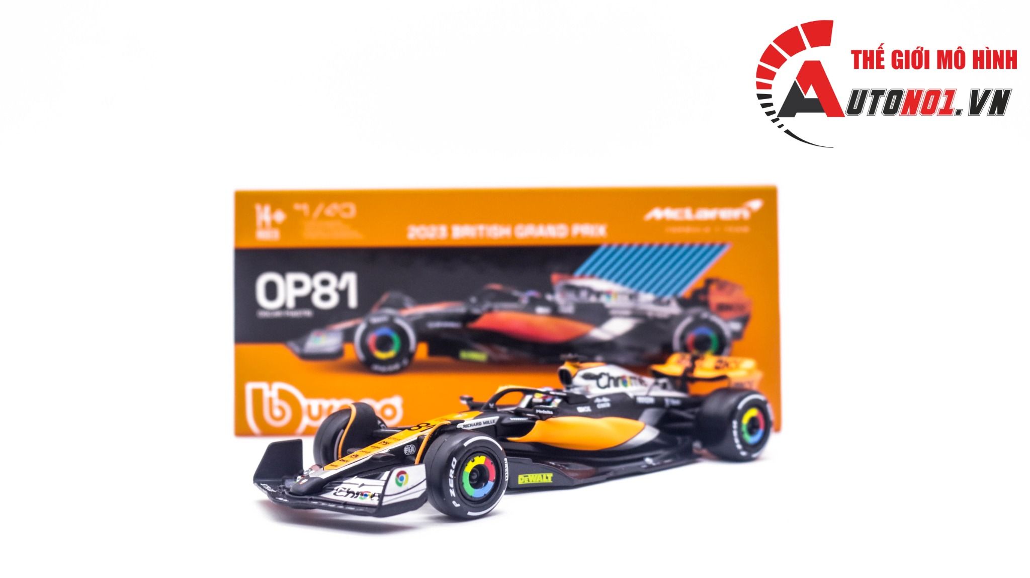 Mô hình xe đua F1 Formula Mclaren MCL60 2023 hộp mica có figure tỉ lệ 1:43 Bburago OT322
