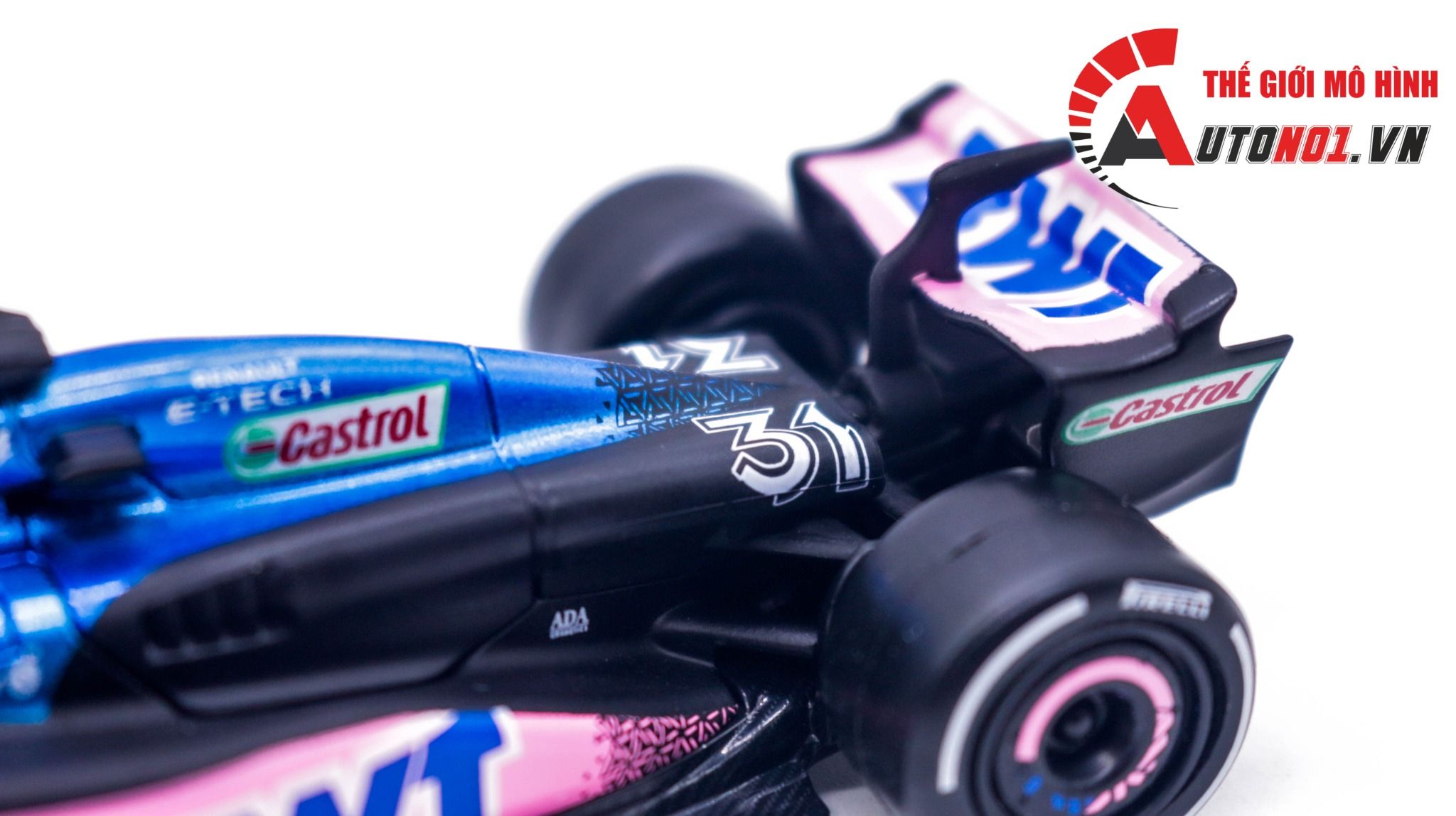 Mô hình xe đua F1 Formula BWT Alpine 2023 hộp mica có figure tỉ lệ 1:43 Bburago OT325
