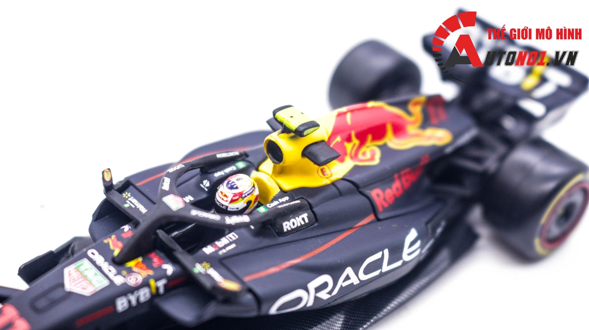 Mô hình xe đua F1 Formula Honda Red bull 2023 RB19 hộp mica có figure tỉ lệ 1:43 Bburago 18-38083 OT321