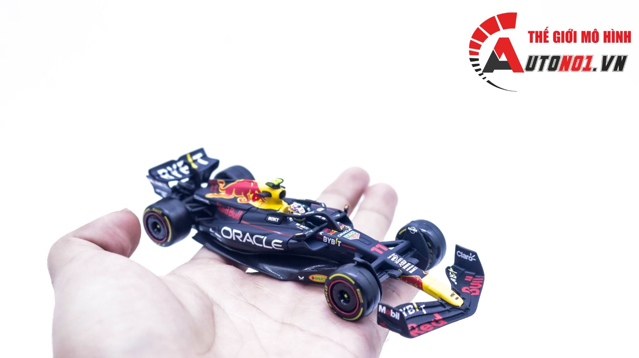 Mô hình xe đua F1 Formula Honda Red bull 2023 RB19 hộp mica có figure tỉ lệ 1:43 Bburago 18-38083 OT321