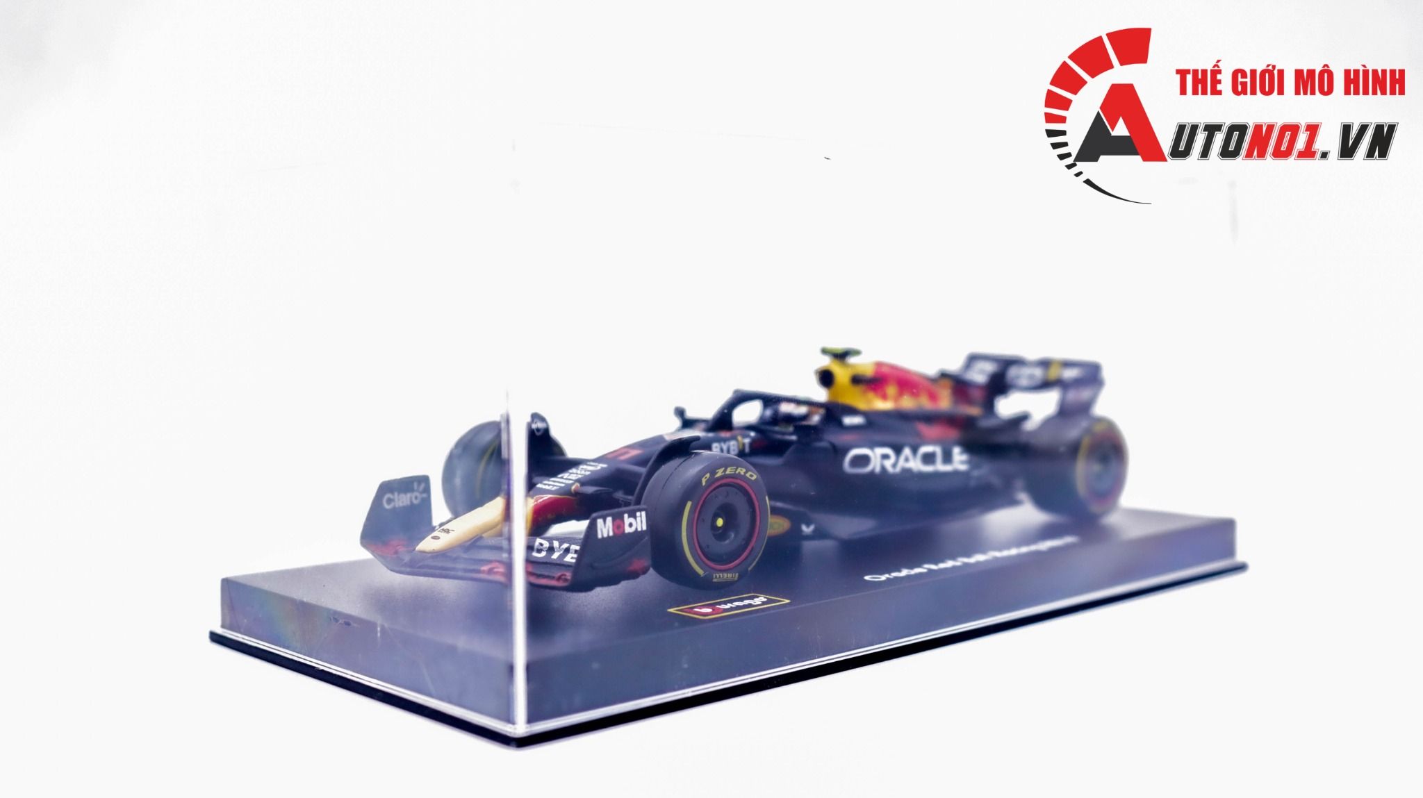 Mô hình xe đua F1 Formula Honda Red bull 2023 RB19 hộp mica có figure tỉ lệ 1:43 Bburago 18-38083 OT321