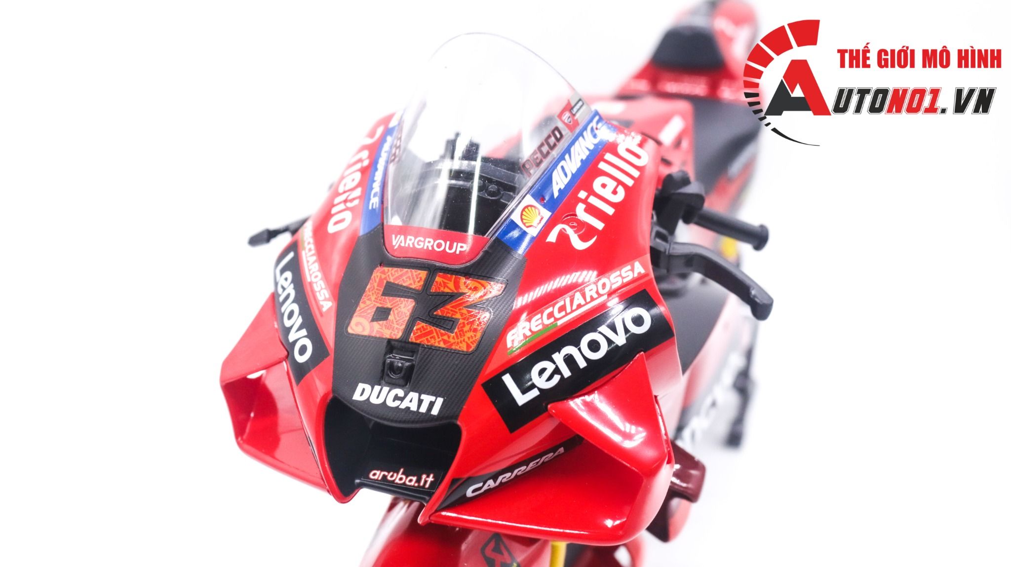 Mô hình xe mô tô Ducati Lenovo Racing Team 2022 tỉ lệ 1:6 Maisto 32229 MT048