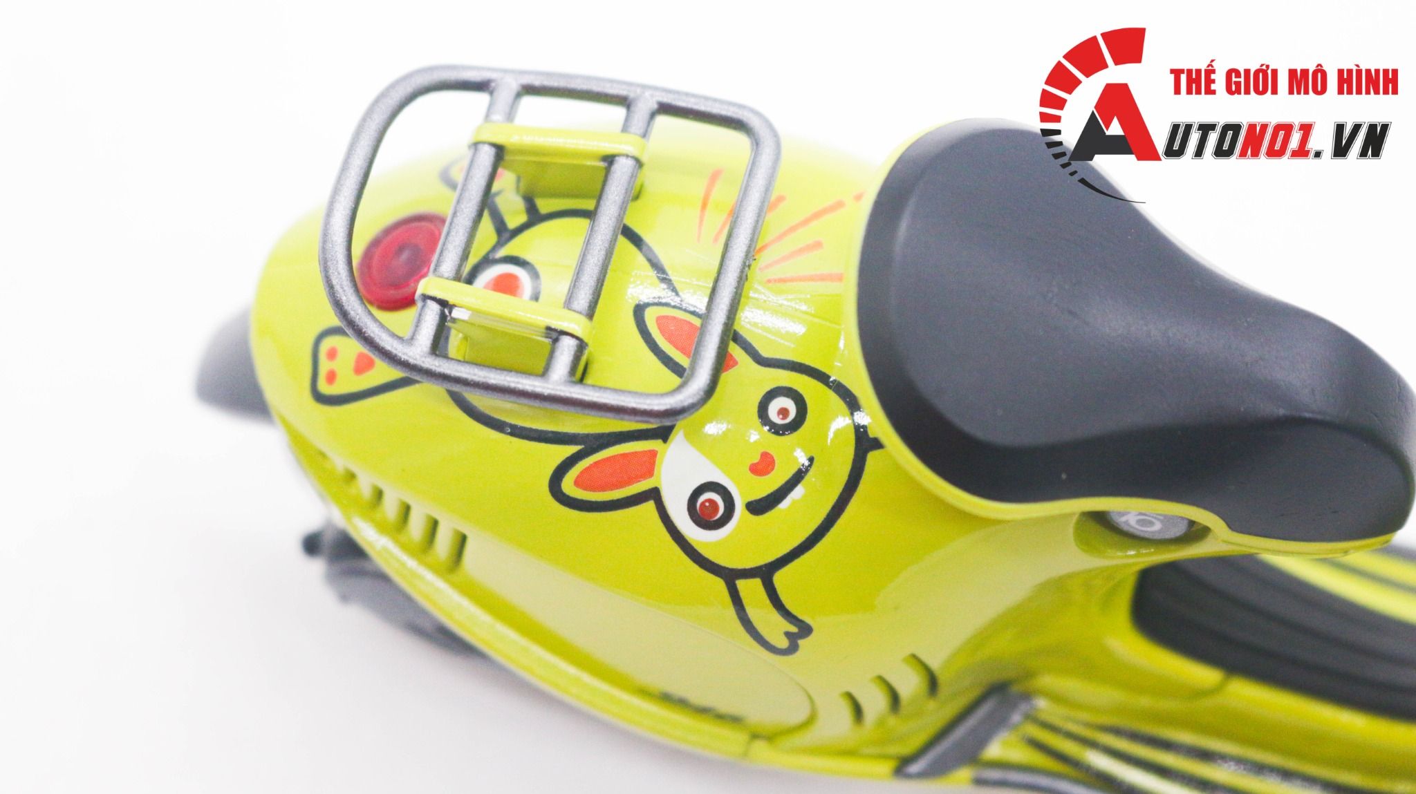  Mô hình xe Vespa 946 custom version Angry Birds 2023 tỉ lệ 1:12 Autono1 Newray 