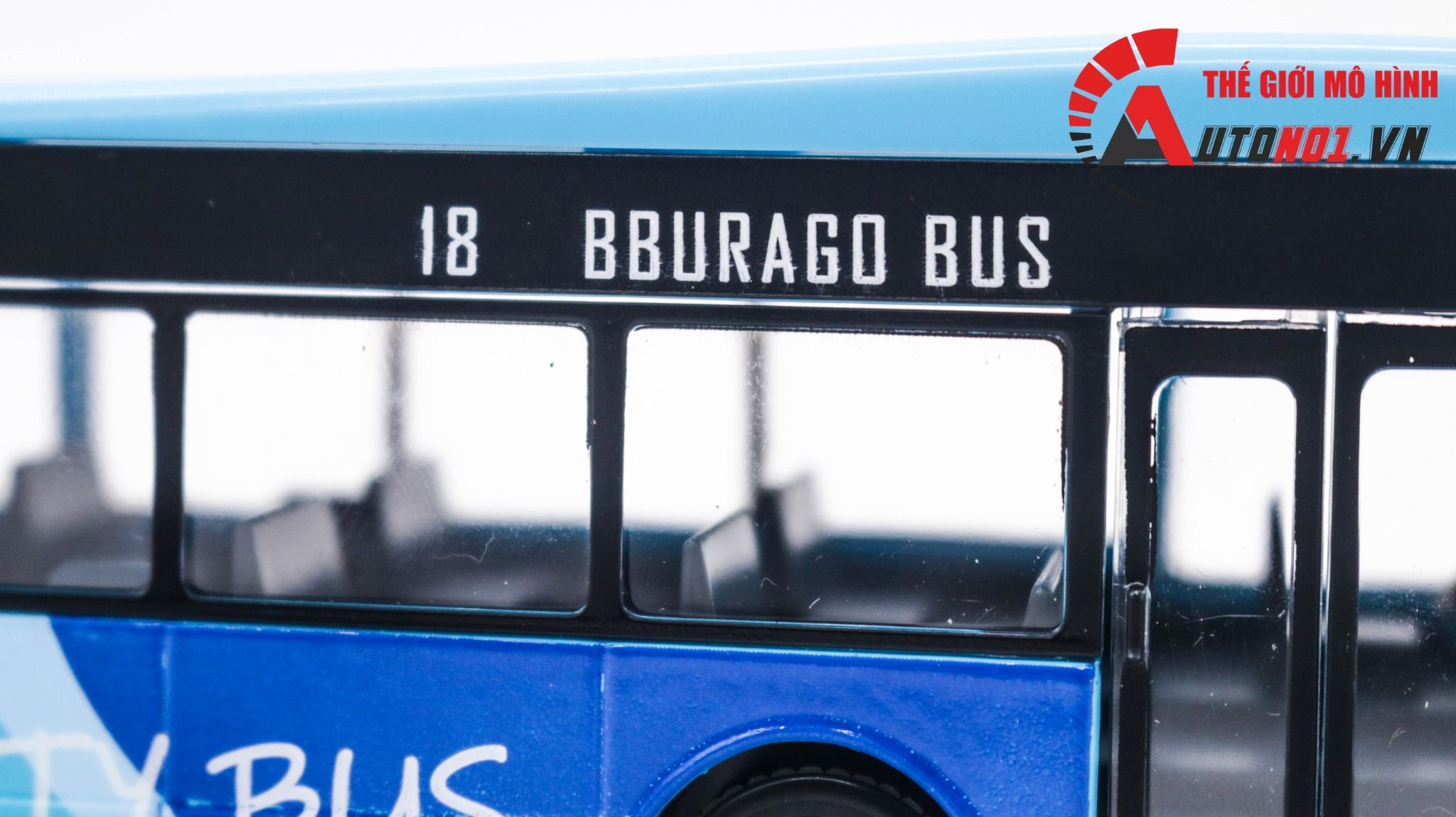  Mô hình xe bus 50 chỗ tỉ lệ 1:50 Bburago OT330 