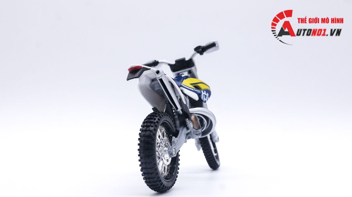  Mô hình xe cào cào Husqvarna fe 501 1:12 Maisto có đế 4831 