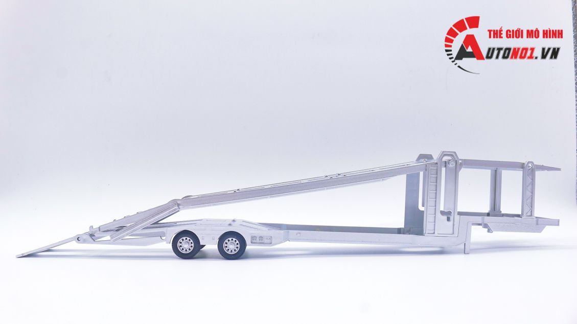 Mô hình xe đầu kéo chở xe truck trailer Mecedes Benz Actros có đầu kim loại 41x6x8cm tỉ lệ 1:36 8231