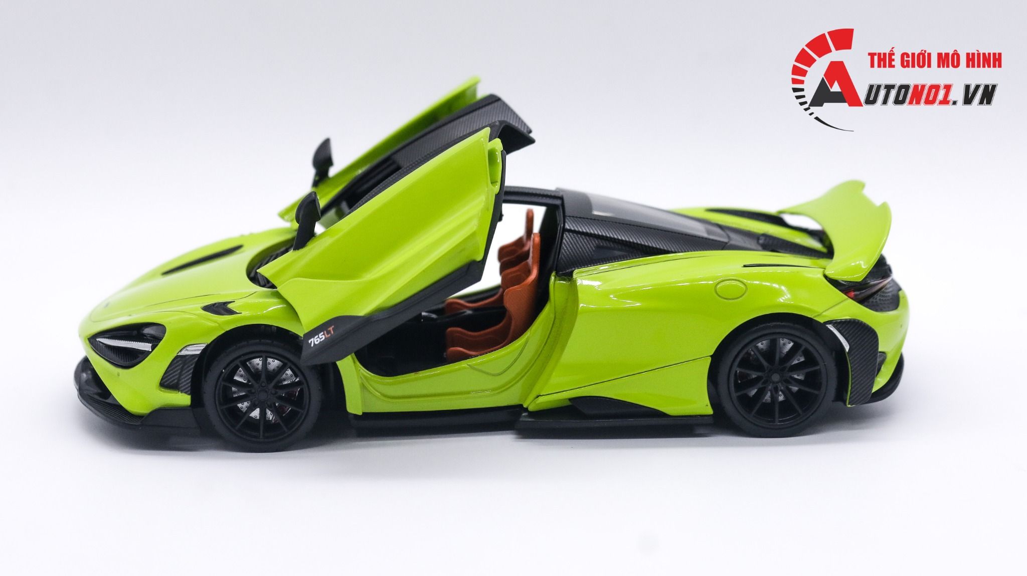 Mô hình xe Mclaren 765LT mở được 2 cửa tỉ lệ 1:24 CCA Coolchicauto OT494