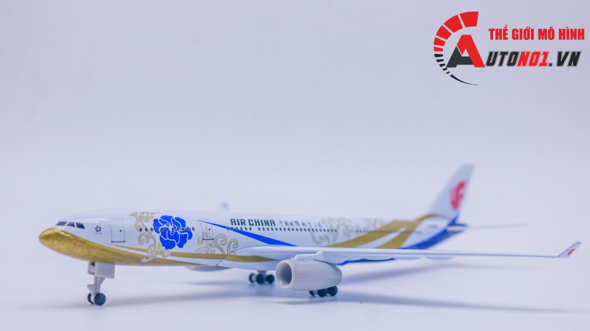 Mô hình máy bay Air China Airbus A330 kích thước 20cm MB20085