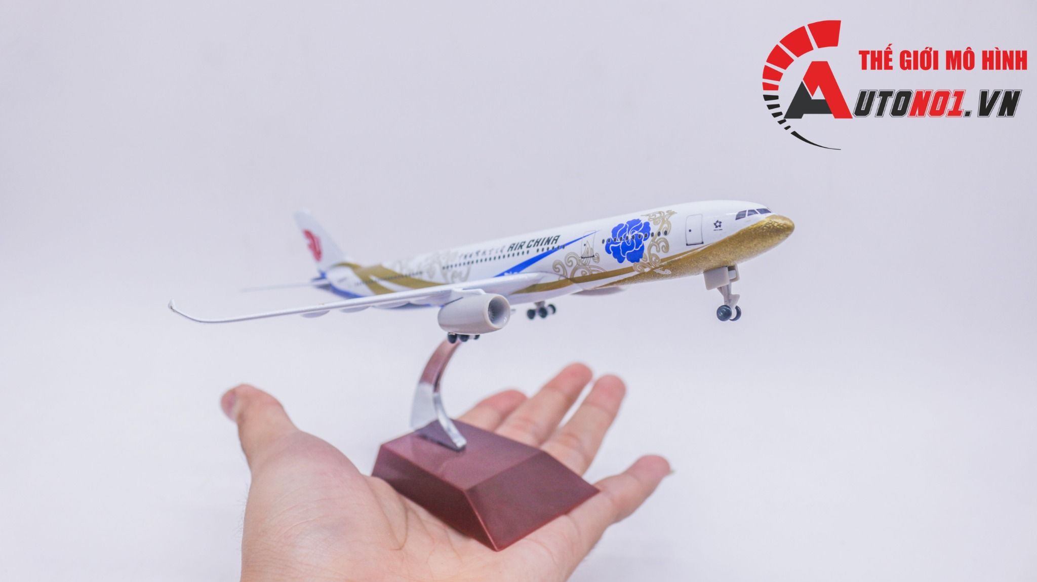 Mô hình máy bay Air China Airbus A330 kích thước 20cm MB20085